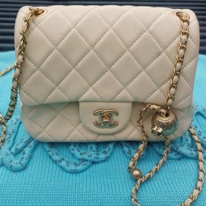 CHANEL CROSSOVER PURSE